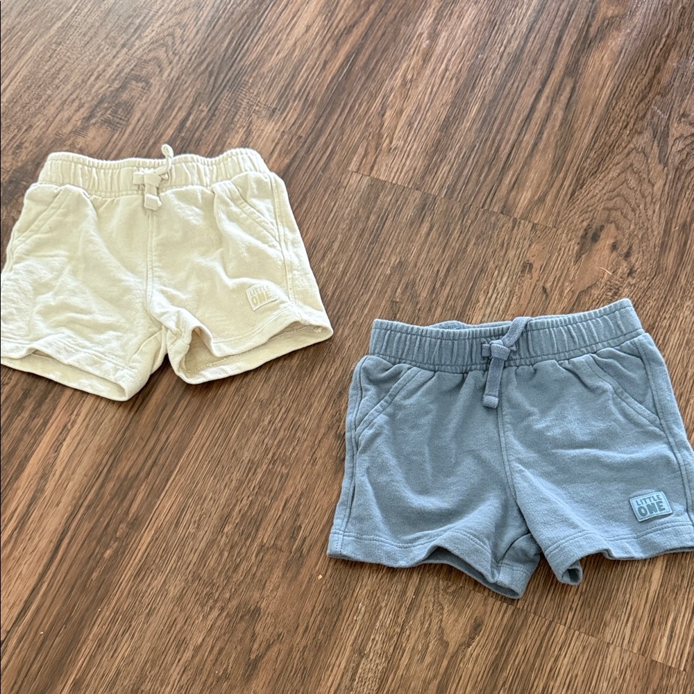 Carters Boys Shorts 12m (set of 2)